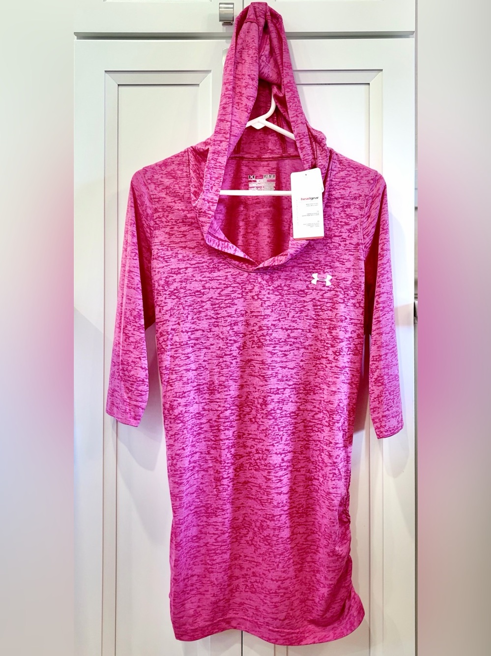 💗 NWT! Under Armour Heat Gear Hoodie